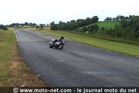 Stage de conduite sur route et pilotage sur circuit : les traces gravées du Chevalier Nuques