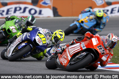 Capirossi, Rossi, De Puniet et Vermeulen - Grand Prix MotoGP de République Tchèque 2007 : le tour par tour sur Moto-Net.Com