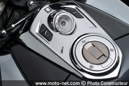 Test Suzuki B-King : la moto des Transformers : protéger ou détruire ?