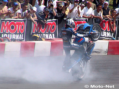 Craig Jones enflamme la piste...