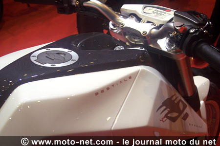 Design Yacouba touch : Quand MV Agusta rencontre Yacouba... c'est Bestial(e) !