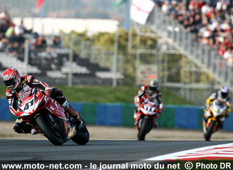 Max Noriyuki Haga, Troy Corser et Max Biaggi - Les manches Superbike et Supersport de France 2007 à Magny-Cours sur Moto-Net.Com