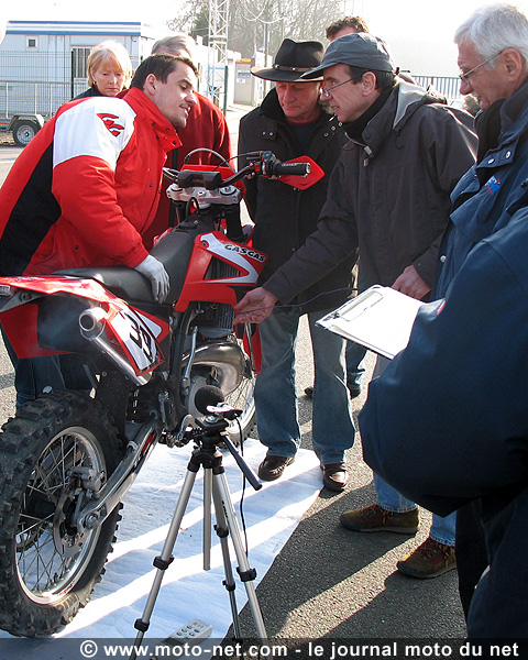 Enduro 2008 : contrôle des émissions sonores avec la FFM