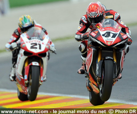 Noriyuki Haga et Troy Bayliss - Le Superbike met le feu à Valence !