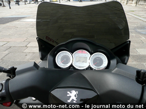 Essai nouveau scooter Peugeot Satelis RS 250 et 500 : Peugeot lâche les fauves avec les scooters Satelis RS : Résolument Sport !