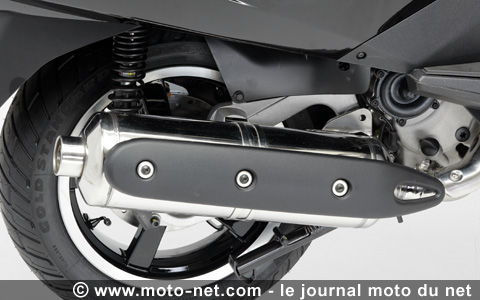 Essai nouveau scooter Peugeot Satelis RS 250 et 500 : Peugeot lâche les fauves avec les scooters Satelis RS : Résolument Sport !