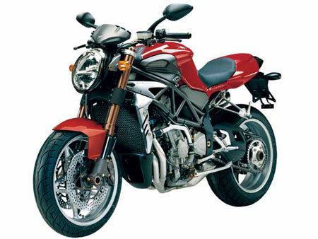 Angelina Jolie s'offre une MV Brutale