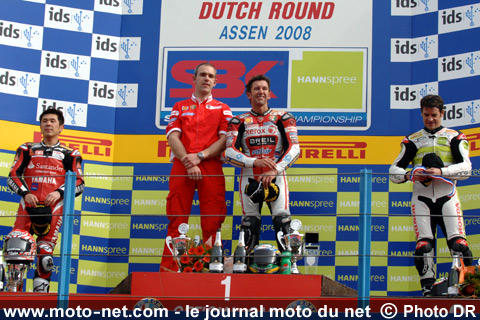 1er Troy Bayliss, 2ème Noriyuki Haga et 3ème Carlos Checa - Les australiens frappent fort à Assen !