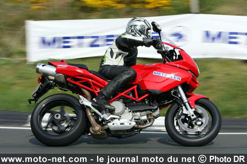 Nouveau pneu Metzeler Roadtec Z6 Sport Touring Interact : Metzeler lance le pneu multi gammes
