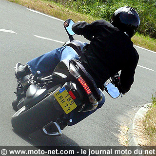 Essai Honda DN-01 : Batman nous a prêté son low rider !