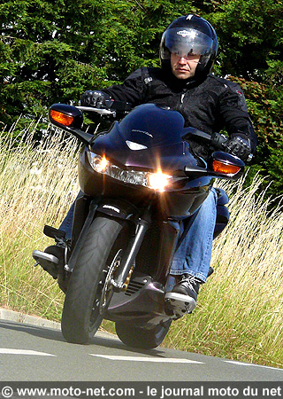 Essai Honda DN-01 : Batman nous a prêté son low rider !