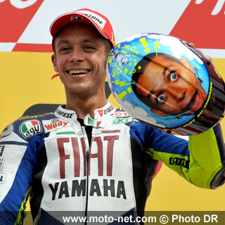 Les décorations spécifiques des casques du n°46