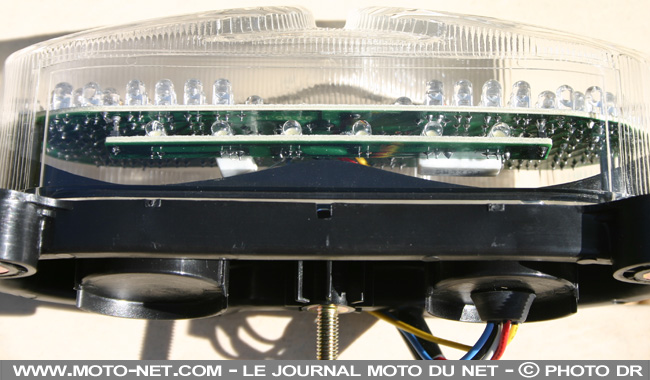 Feu arrière à LEDs