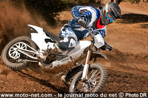 L'étonnante Zéro MX dans ses oeuvres