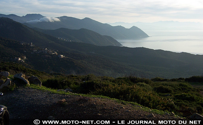 Sur le parcours du Moto Tour de Corse : la Corse passionnément !