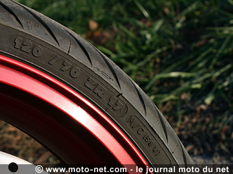 Essai longue durée des pneus Michelin Pilot Road 2 : Unbreakable ?