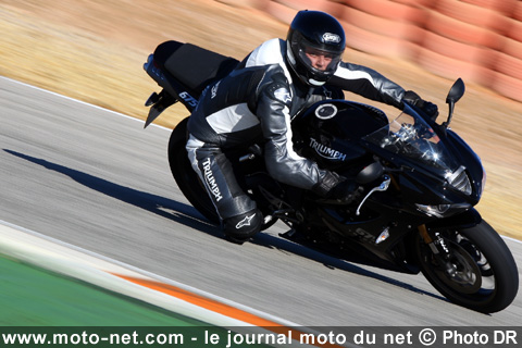 Keep the rhythm : Triumph met les bouchées triple en 2010