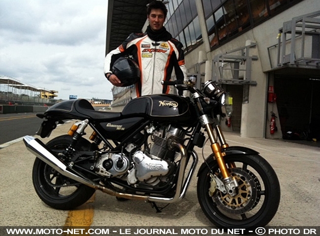 Une Norton Commando au Dark Dog Moto Tour ?