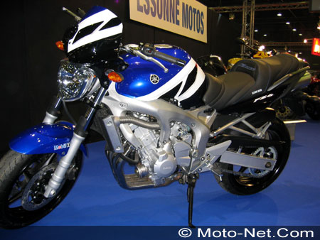 Paris Tuning Show 2005 : Yamaha FZ6 préparée par Essonne Motos