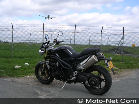 Essai Moto Net nouvelle Triumph Speed Triple 1050 : une main de fer dans un gant de velours