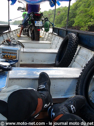 Amérique latine à moto (02) : joyeux Noël à Oyapoque