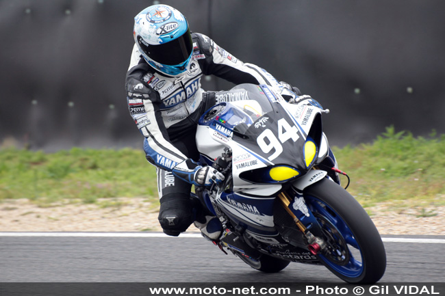 David Checa bat le record du tour à Carole