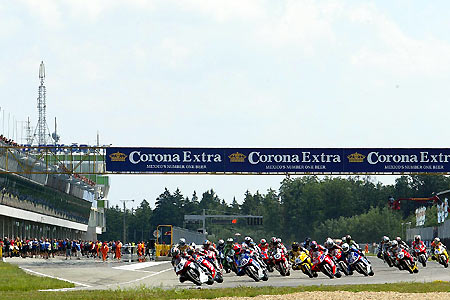 Les manches Superbike et Supersport de Brno 2005 sur Moto-Net