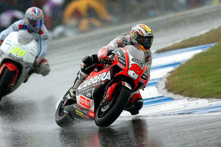 Le Grand Prix de Grande-Bretagne Moto 2005 : le tour par tour sur Moto-Net