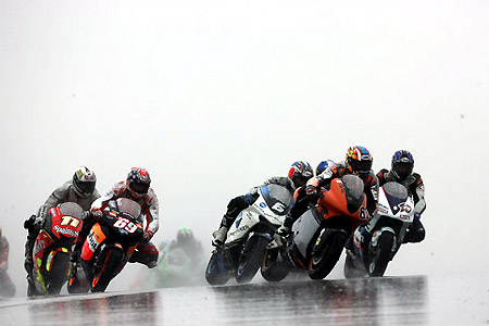 Le Grand Prix de Grande-Bretagne Moto 2005 : le tour par tour sur Moto-Net