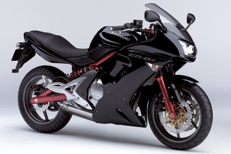 Kawasaki dévoile ses nouvelles ER-6f et ZX-10R