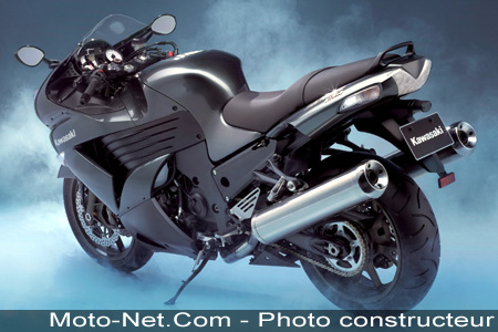 Kawasaki présente ses nouvelles ZZR 1400 et VN 900