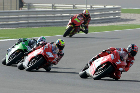 Le Grand Prix du Qatar Moto 2005 : le tour par tour sur Moto-Net
