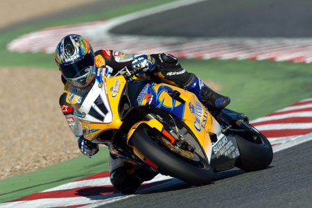 Les manches Superbike et Supersport de Magny-Cours 2005 sur Moto-Net