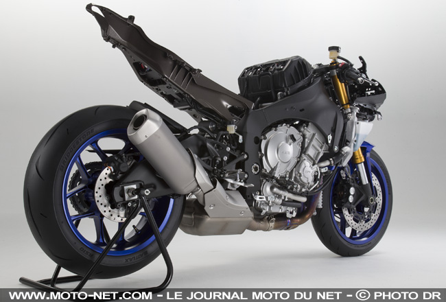 Nouveautés EICMA Milan : tout sur la Yamaha YZF-R1 2015