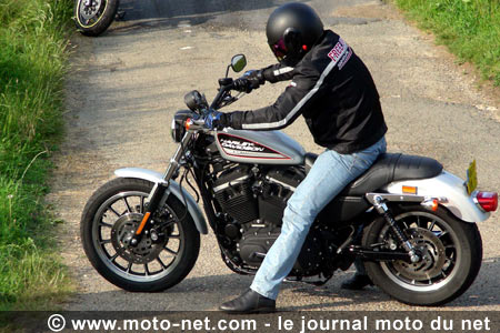 Harley-Davidson XL 883R Sportster : Différente et fière de l'être !