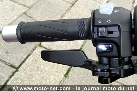 TMax : le scoot qui fait peur aux motos