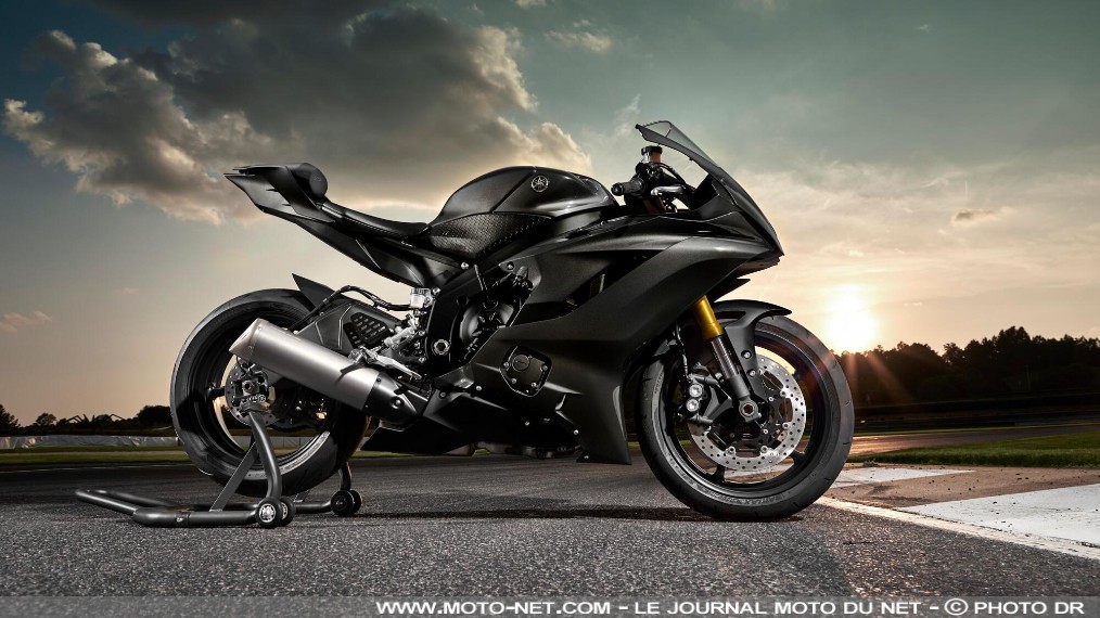 Yamaha arrête sa Supersport YZF-R6 

La YZF-R6 tire sa révérence en 2027 après plus de 25 ans de carrière au plus haut niveau du Supersport. Yamaha stoppe sa production avec une ultime série limitée uniquement disponible au Japon. La R9 prend la relève avec son 3-cylindres.
