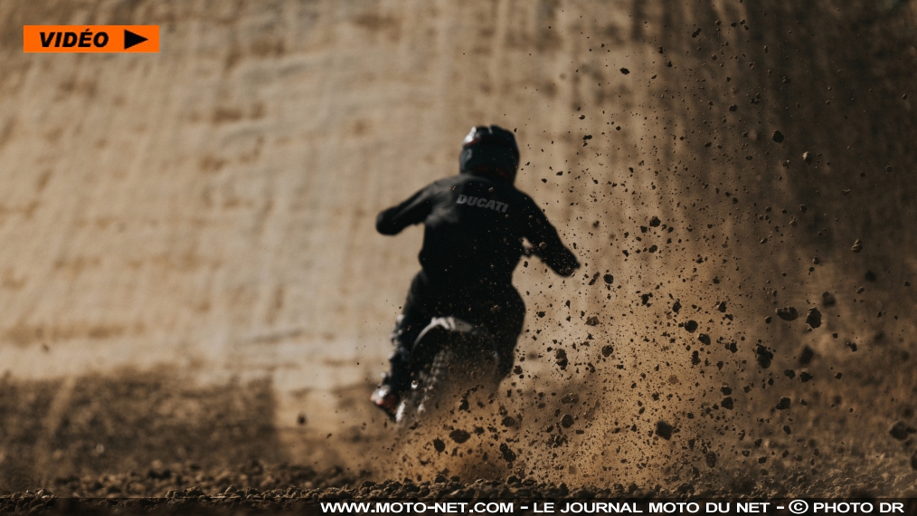Ducati se lance (aussi) dans la fabrication de motocross ! 