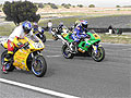 Douze filles sur le circuit de Ledenon Douze filles sur le circuit de Ledenon