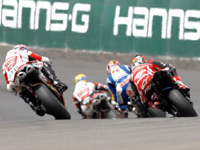 Le Mondial Superbike contre-attaque...