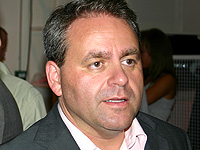 Xavier Bertrand séduit par la Honda DN-01