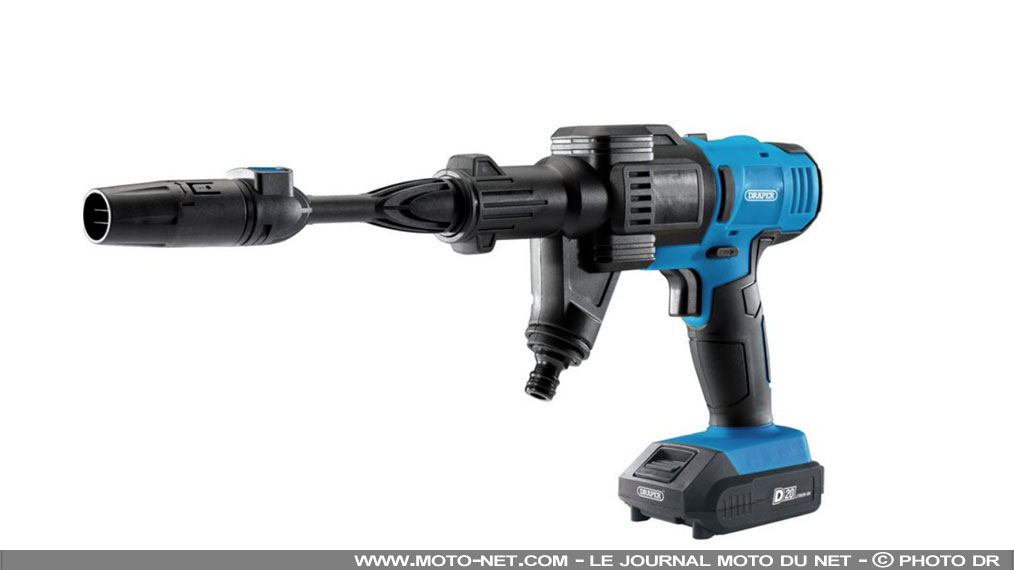 Laver sa moto sans arrivée d'eau ? Possible avec le nettoyeur Draper D20 !