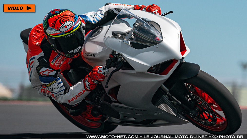 [Vidéo] Bagnaia présente la Panigale V2 et son coloris blanc... et rouge