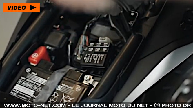 [Tuto vidéo] Comment changer une batterie de moto