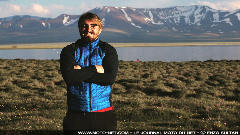 Road trip : Voyage moto de Paris en Mongolie sur une Honda Transalp