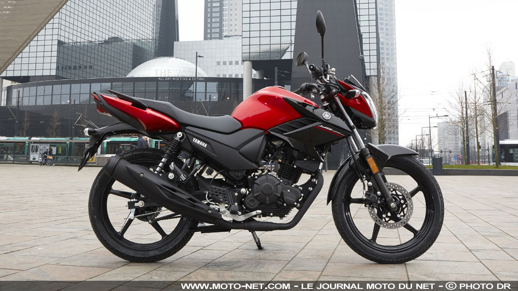 La Yamaha YBR125 cède la place à la nouvelle YS125 